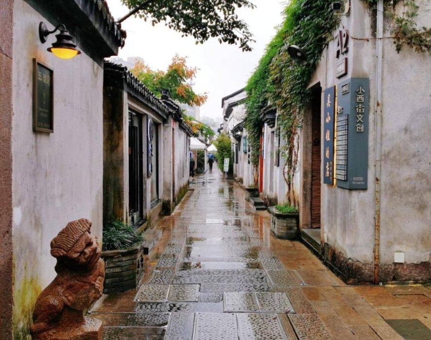 逃出诡异庄园